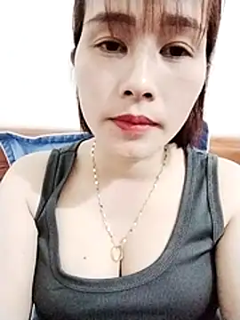 Snapshot of Swan-white123 chatting on 12-17-25, 03:39 Swan-white123 online show from 12-17-25, 03:39