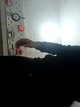 Snapshot of justdev2599 chatting on 11-15-25, 04:00 justdev2599 online show from 11-15-25, 04:00