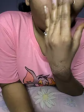 Snapshot of drakezone chatting on 02-20-26, 03:47 drakezone online show from 02-20-26, 03:47