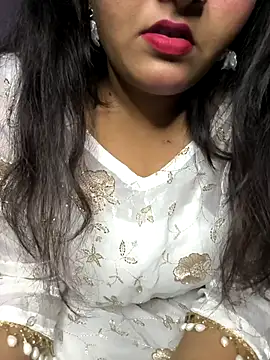 Snapshot of drakezone chatting on 02-19-26, 06:38 drakezone online show from 02-19-26, 06:38