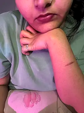 Snapshot of drakezone chatting on 02-26-26, 04:29 drakezone online show from 02-26-26, 04:29