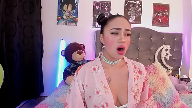 Snapshot of lunabritton1 chatting on 01-12-26, 04:08 lunabritton1 online show from 01-12-26, 04:08