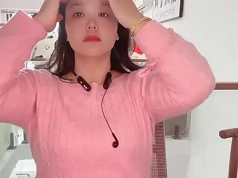 Lydia-Wei online show from 11-13-25, 07:12