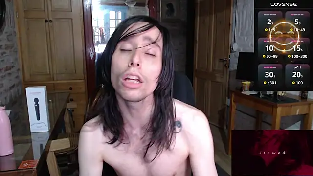 CaramelToy online show from 11-11-25, 04:13