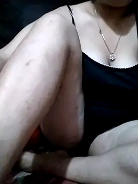 Snapshot of m-mbae chatting on 04-22-26, 02:46 m-mbae online show from 04-22-26, 02:46