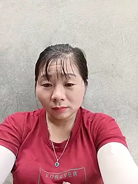 Snapshot of vangkt-cute chatting on 05-17-26, 02:22 vangkt-cute online show from 05-17-26, 02:22