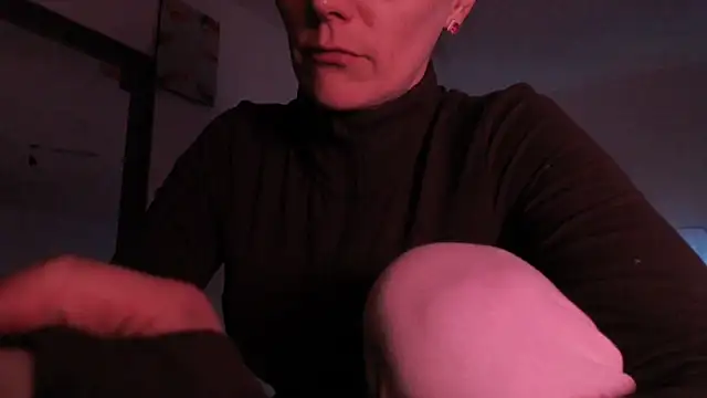 MissyDior8 online show from 03-25-26, 08:03