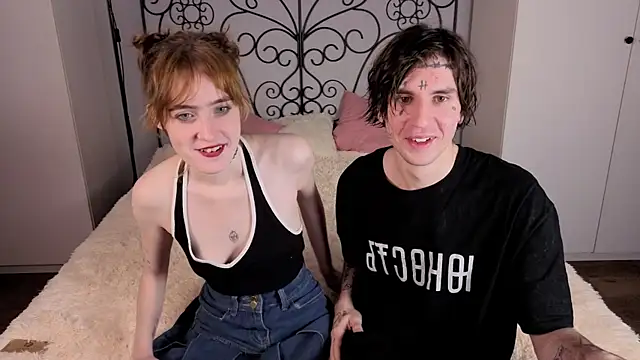 Danny loves Mary online show from 11-23-25, 01:59