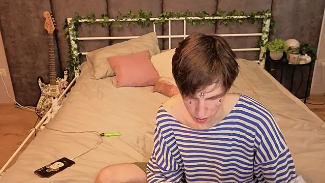 Danny loves Mary online show from 07-16-26, 10:34