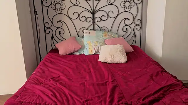 Snapshot of Danny_loves_Mary chatting on 04-29-26, 02:38 Danny loves Mary online show from 04-29-26, 02:38