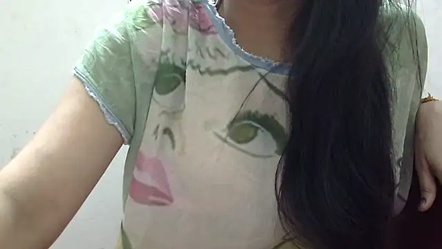 Snapshot of Zoya-sexy chatting on 09-26-25, 06:15 Zoya-sexy online show from 09-26-25, 06:15