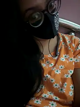 Snapshot of Saguphtah_Chattergy_22 chatting on 11-17-25, 11:36 Saguphtah Chattergy 22 online show from 11-17-25, 11:36