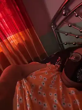 Snapshot of Saguphtah_Chattergy_22 chatting on 11-18-25, 04:38 Saguphtah Chattergy 22 online show from 11-18-25, 04:38