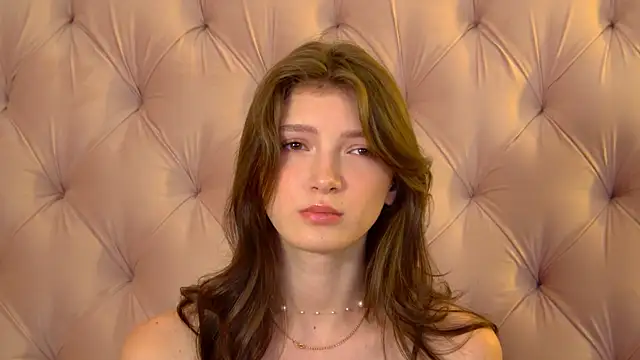 Snapshot of SophiaProve chatting on 08-03-26, 04:35 SophiaProve online show from 08-03-26, 04:35