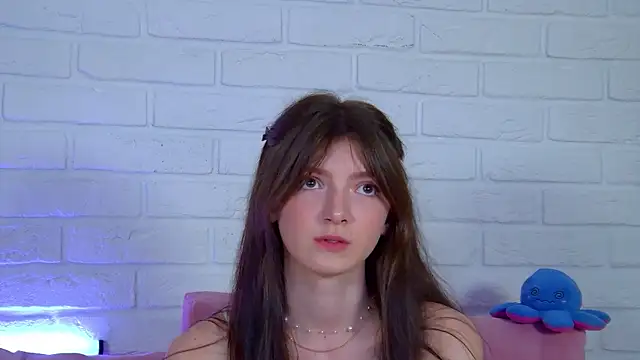 Snapshot of SophiaProve chatting on 06-18-26, 04:12 SophiaProve online show from 06-18-26, 04:12