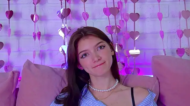 Snapshot of SophiaProve chatting on 02-12-26, 04:51 SophiaProve online show from 02-12-26, 04:51