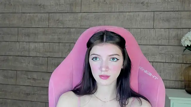 Snapshot of SophiaProve chatting on 02-06-26, 04:47 SophiaProve online show from 02-06-26, 04:47