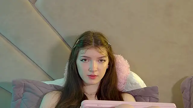 Snapshot of SophiaProve chatting on 05-19-26, 01:56 SophiaProve online show from 05-19-26, 01:56