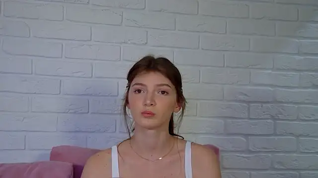 Snapshot of SophiaProve chatting on 07-02-26, 04:13 SophiaProve online show from 07-02-26, 04:13