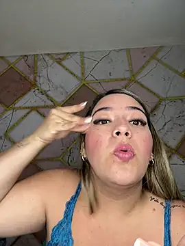 Snapshot of Amira_Malia chatting on 02-24-26, 03:13 Amira Malia online show from 02-24-26, 03:13