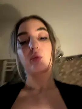 Marisaaasss online show from 11-16-25, 09:03