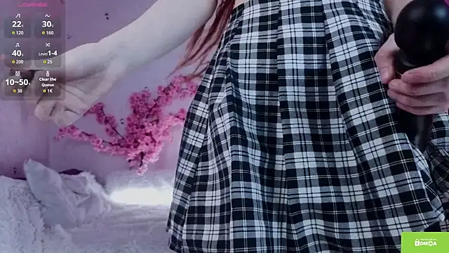 Kitty gaze online show from 06-26-26, 02:34