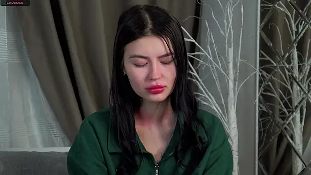 CoreenYorton online show from 02-08-26, 01:25