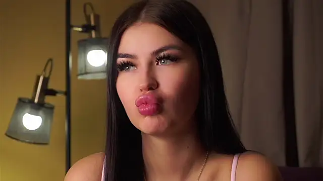 CoreenYorton online show from 12-14-25, 01:12