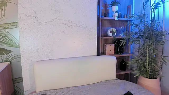 ReiAyanamy online show from 04-12-26, 08:01