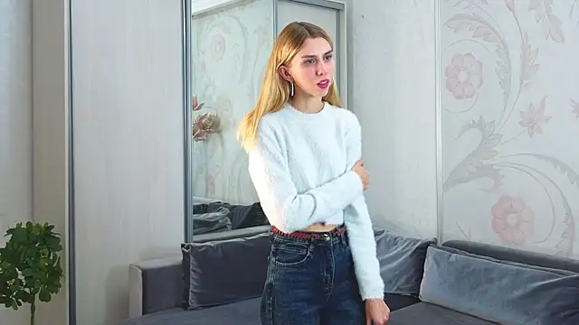 Snapshot of DriftLure chatting on 11-15-25, 01:15 DriftLure online show from 11-15-25, 01:15