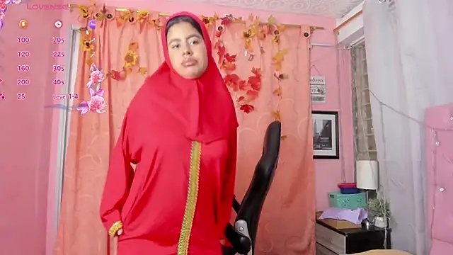 NaylaAbadi online show from 01-19-26, 01:59