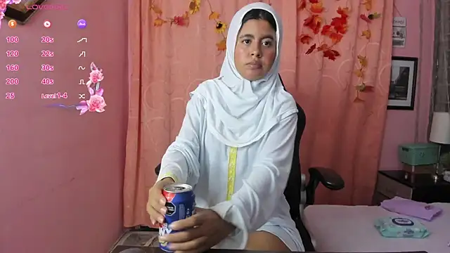 NaylaAbadi online show from 12-19-25, 12:29