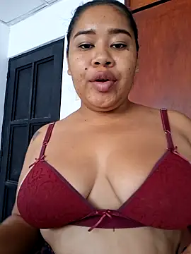 Sarahy- online show from 05-18-26, 01:27