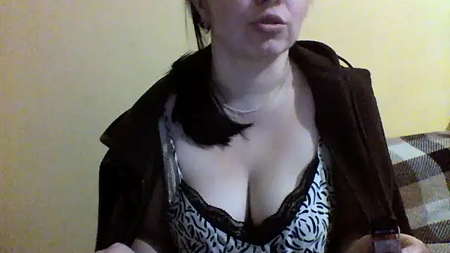 Vitalina282128 online show from 02-04-26, 11:00