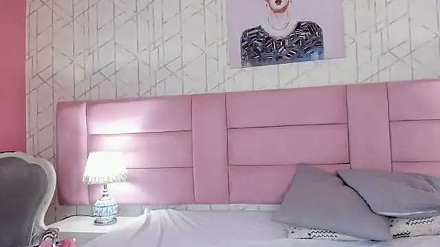 KiikiLovee online show from 11-26-25, 04:34