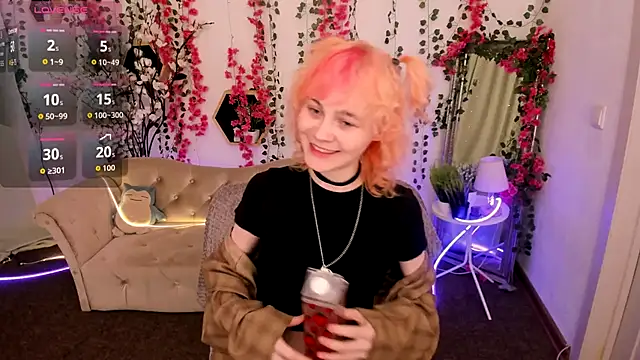 Awawrin online show from 11-19-25, 08:42