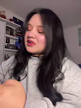 Snapshot of Just_danna chatting on 06-01-26, 04:35 Just danna online show from 06-01-26, 04:35