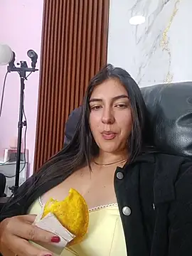 ViolettaWalton1 online show from 12-05-25, 07:23