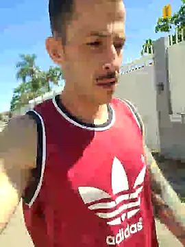 Snapshot of Lucasjandre chatting on 11-20-25, 12:39 Lucasjandre online show from 11-20-25, 12:39