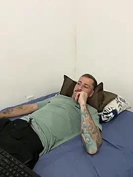 Snapshot of Lucasjandre chatting on 11-29-25, 12:22 Lucasjandre online show from 11-29-25, 12:22