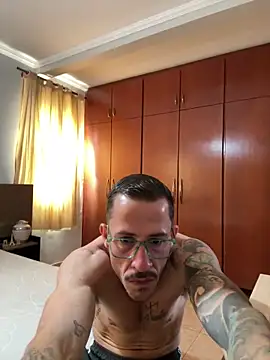 Lucasjandre online show from 04-10-26, 01:07