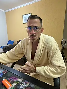 Snapshot of Lucasjandre chatting on 06-18-26, 12:10 Lucasjandre online show from 06-18-26, 12:10