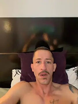 Snapshot of Lucasjandre chatting on 06-24-26, 08:17 Lucasjandre online show from 06-24-26, 08:17