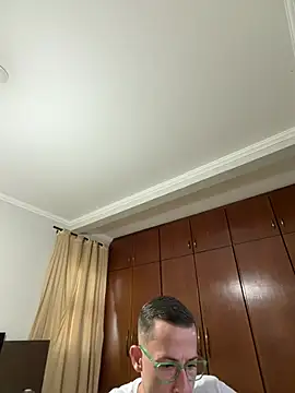 Snapshot of Lucasjandre chatting on 06-30-26, 08:31 Lucasjandre online show from 06-30-26, 08:31
