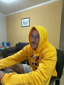 Snapshot of Lucasjandre chatting on 08-05-26, 12:15 Lucasjandre online show from 08-05-26, 12:15