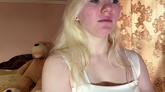 LynellMahe online show from 01-12-26, 07:37