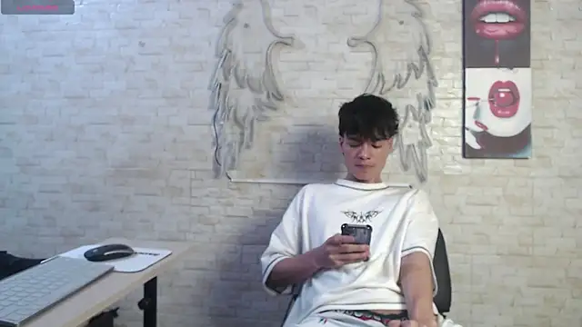 axel milo kairo and noa online show from 02-11-26, 06:19