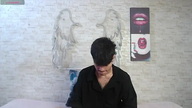 axel milo kairo and noa online show from 02-06-26, 04:25