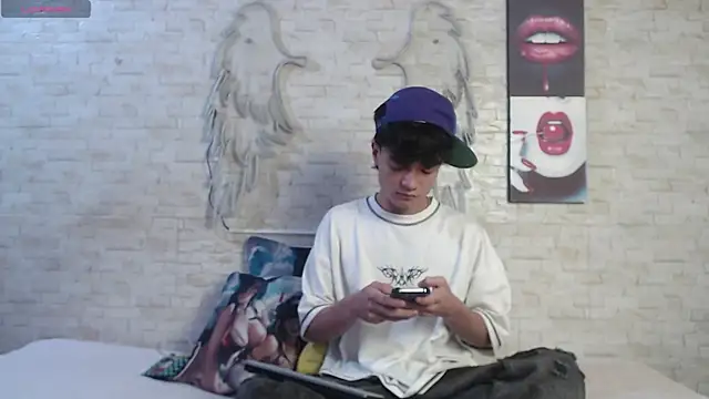 axel milo kairo and noa online show from 02-13-26, 03:01