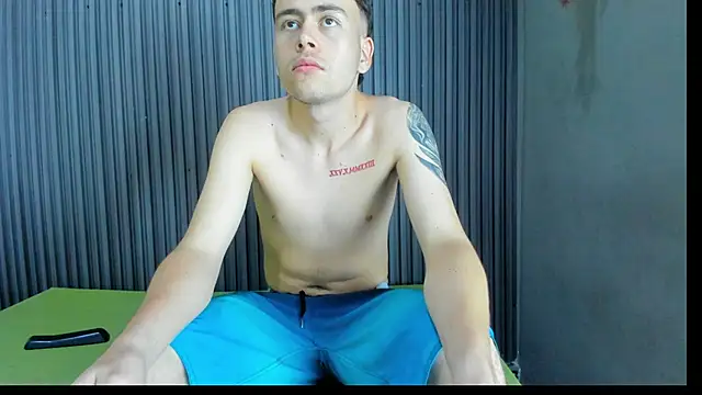 Snapshot of ELL_MONO chatting on 11-13-25, 08:13 ELL MONO online show from 11-13-25, 08:13